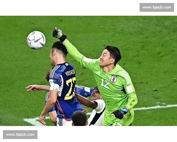 38 岁门神 8 次扑救 + 扑点封神！乌斯塔里当选世俱杯 MVP