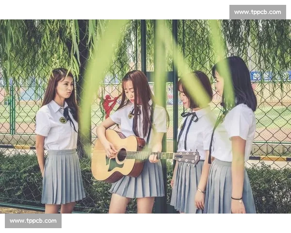 LPL解说们的“情感爆发”:那些让人热血沸腾的瞬间 LPL解说们的“情感爆发”:那些让人热血沸腾的瞬间